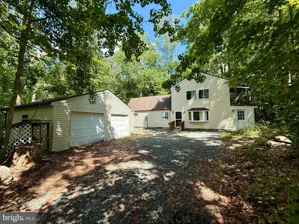 Pottstown, PA 19464,1871 LINDA LN