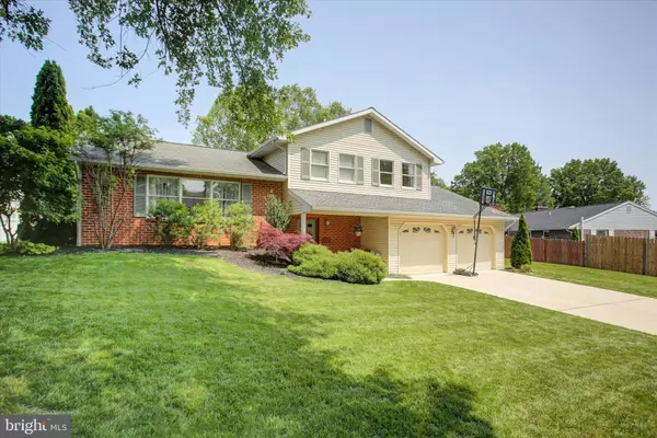 Mechanicsburg, PA 17050,922 WILLSHIRE DR