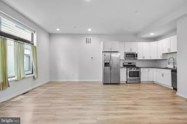 385 MARTIN ST #1R, Philadelphia, PA 19128