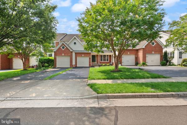 Haymarket, VA 20169,15831 FOURMILE CREEK CT