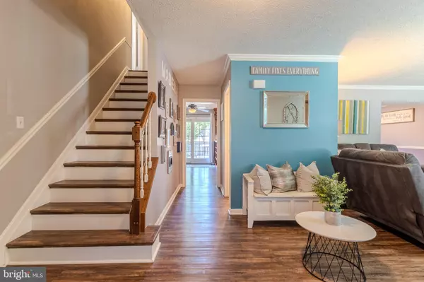 Severna Park, MD 21146,292 WHISTLING PINE RD