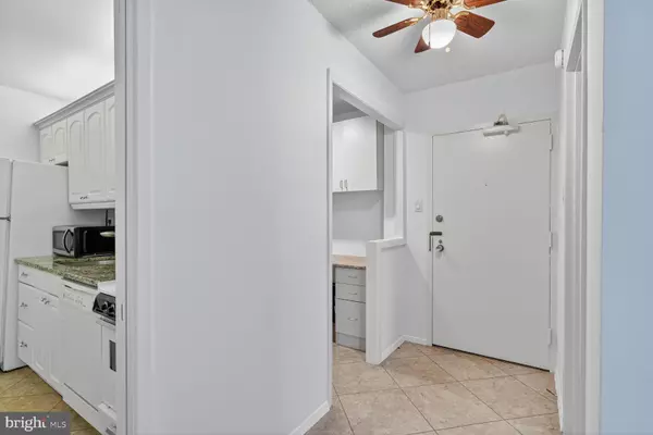 Chevy Chase, MD 20815,4515 WILLARD AVE #2320S