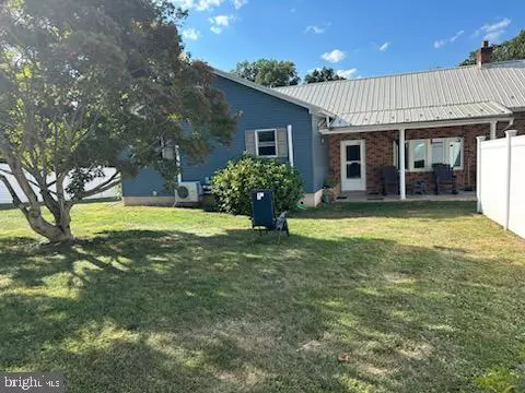 9 PINE DR, Lewistown, PA 17044
