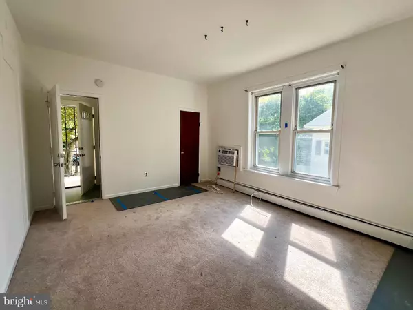 Oaklyn, NJ 08107,730 RICHEY AVE #1