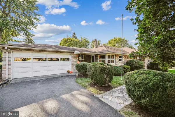 Purcellville, VA 20132,221 S MAPLE AVE