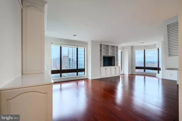 Baltimore, MD 21202,10 E LEE ST #2302