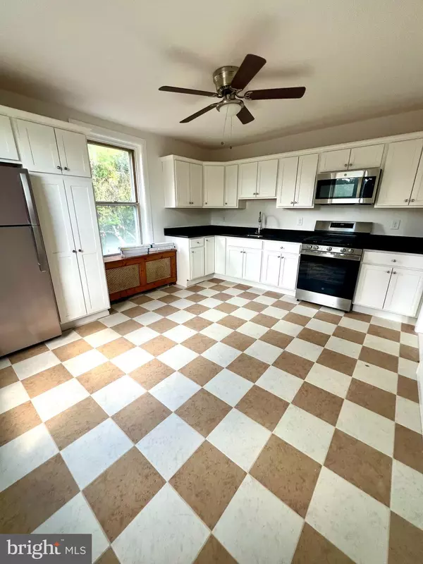 Oaklyn, NJ 08107,730 RICHEY AVE #2