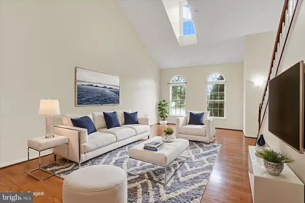 York, PA 17403,1011 STREAM VIEW LN #27