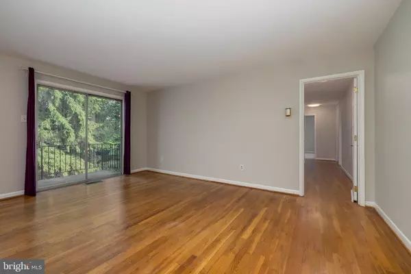 Bethesda, MD 20814,10506 WEYMOUTH ST #203
