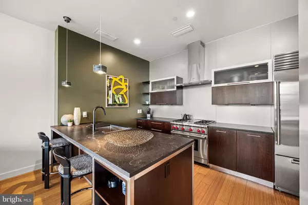 Philadelphia, PA 19106,108 ARCH ST #504