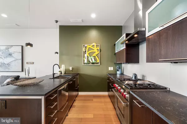 Philadelphia, PA 19106,108 ARCH ST #504