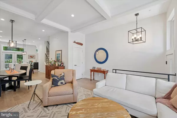 Philadelphia, PA 19128,234 FOUNTAIN ST