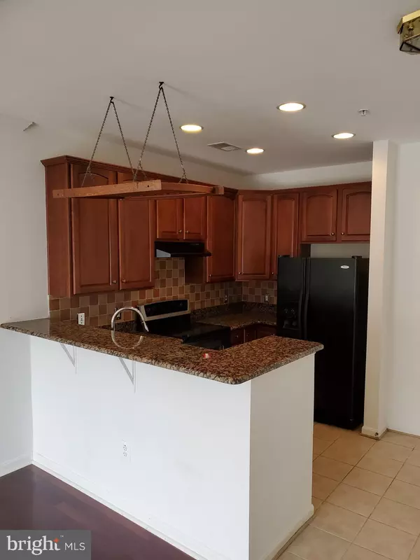 Bowie, MD 20716,15612 EVERGLADE LN #403