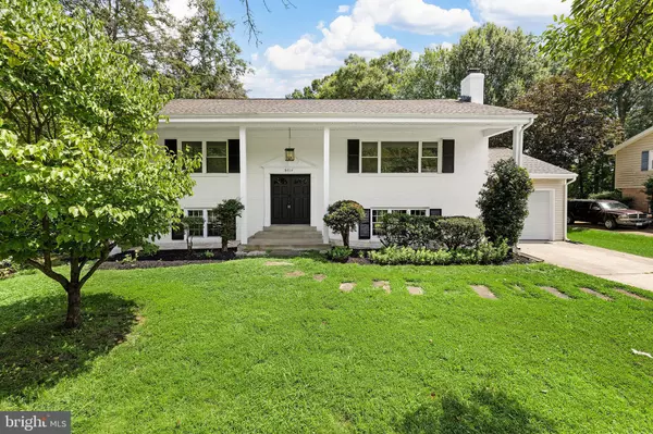 8614 GATESHEAD RD, Alexandria, VA 22309