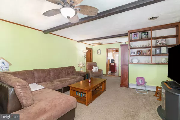 Manchester, PA 17345,5943 SUSQUEHANNA TRL
