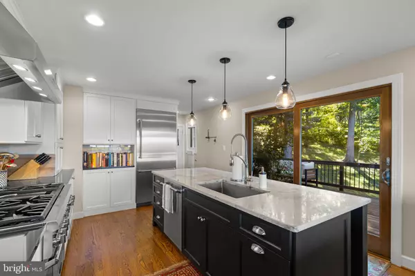 Warrenton, VA 20186,8525 MEADOWS RD