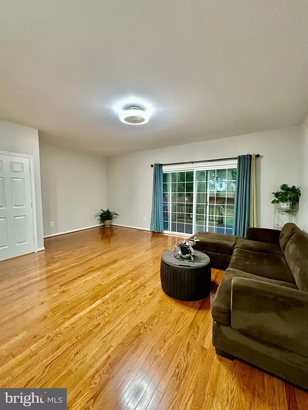 Leesburg, VA 20176,101 PADDINGTON WAY NE