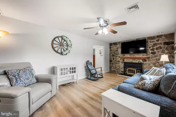 West Chester, PA 19382,734 DENTON HOLLOW RD