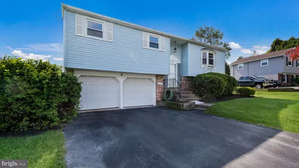 Warminster, PA 18974,949 MARSHALL DR