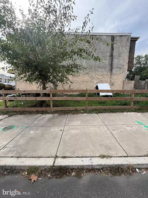 5423 W THOMPSON ST, Philadelphia, PA 19131