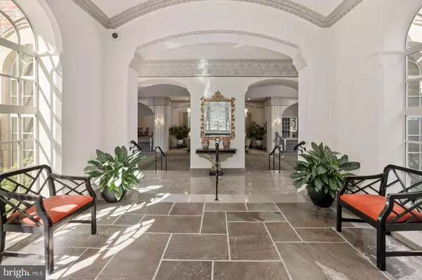 Washington, DC 20016,4000 CATHEDRAL AVE NW #530 B