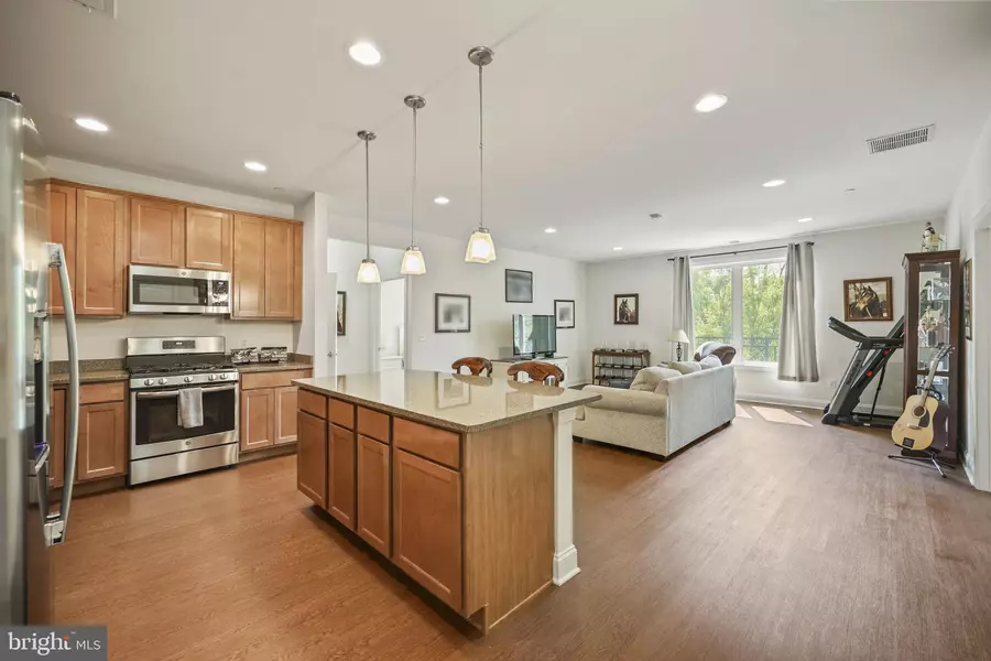 2346 ROUTE 33 #202, Robbinsville, NJ 08691