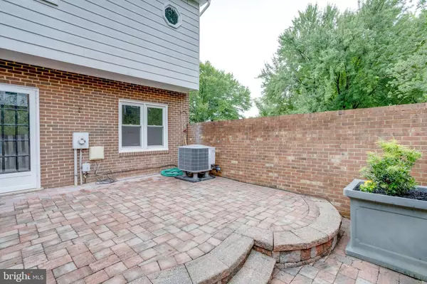 Annandale, VA 22003,4548 GARBO CT
