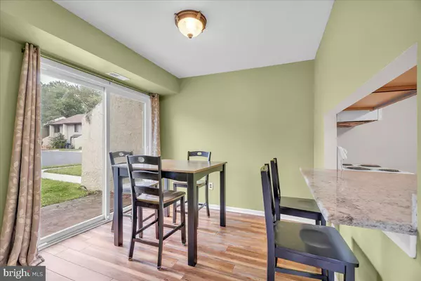 Mount Laurel, NJ 08054,16 W AZALEA LN