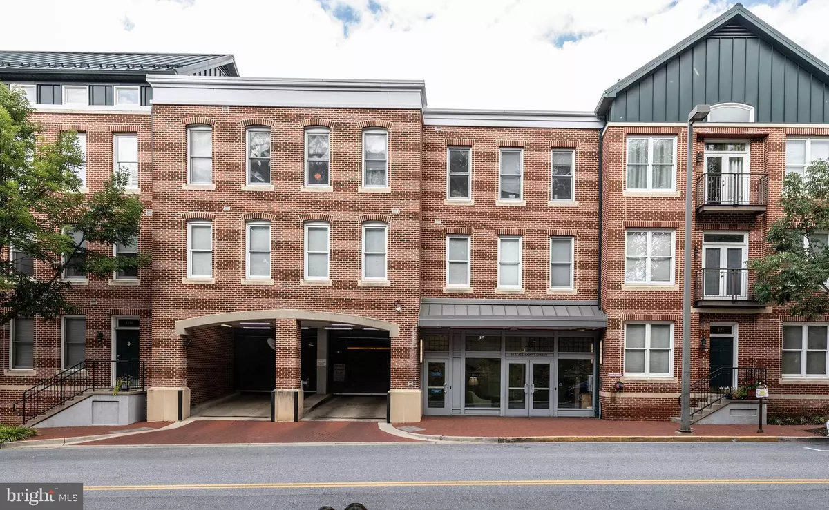 Frederick, MD 21701,35 E ALL SAINTS ST #201