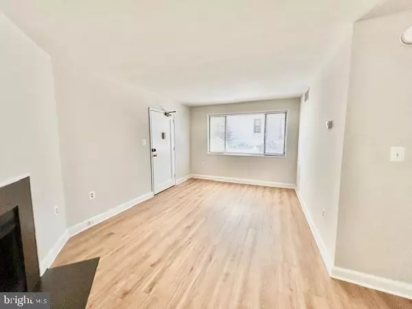 Washington, DC 20007,3819 DAVIS PL NW #1