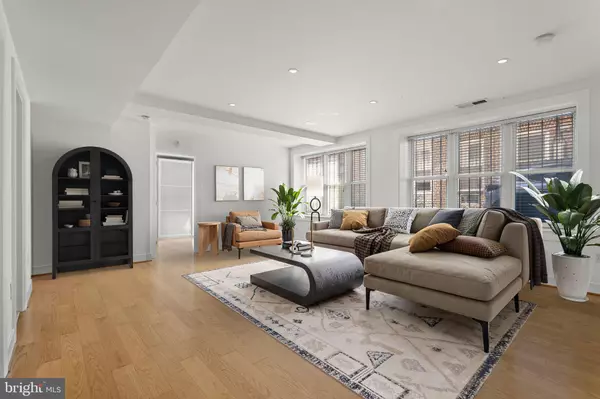 2630 ADAMS MILL RD NW #T06, Washington, DC 20009