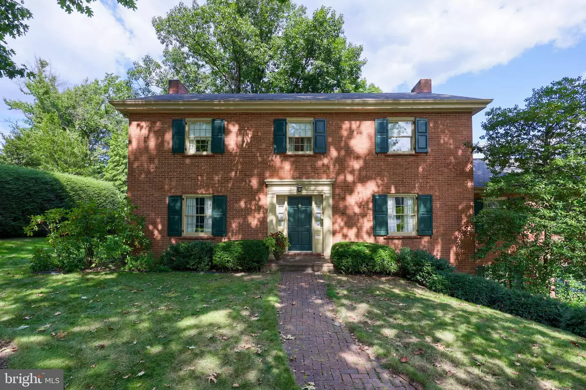 Ephrata, PA 17522,1107 W MAIN ST