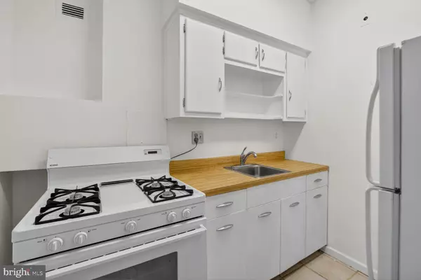Washington, DC 20036,1711 MASSACHUSETTS AVE NW #825