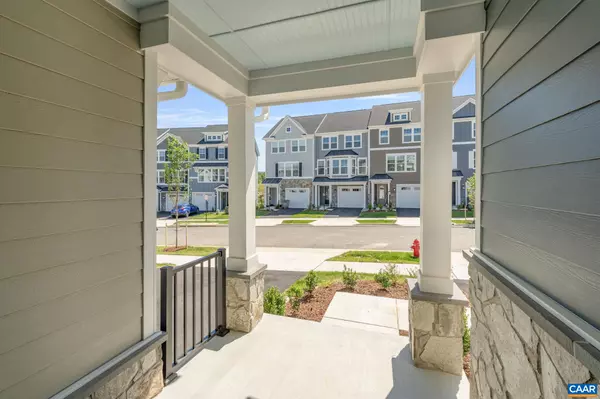 Charlottesville, VA 22911,104 LACONIA LN