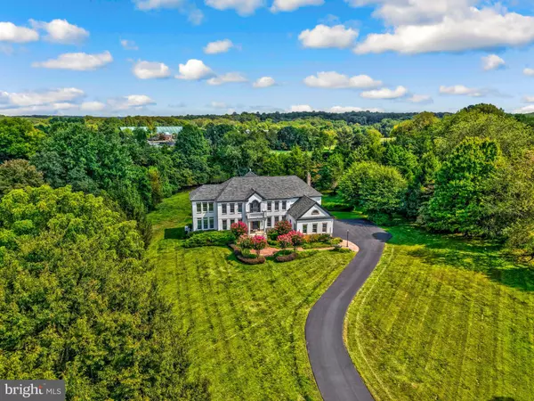 Great Falls, VA 22066,401 WALKER RD