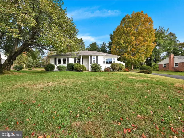 Lancaster, PA 17602,1721 WINDY HILL RD