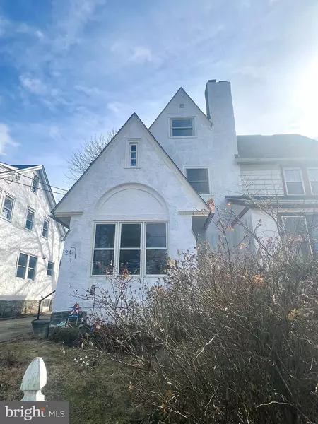 241 ROCKINGHAM RD, Bryn Mawr, PA 19010