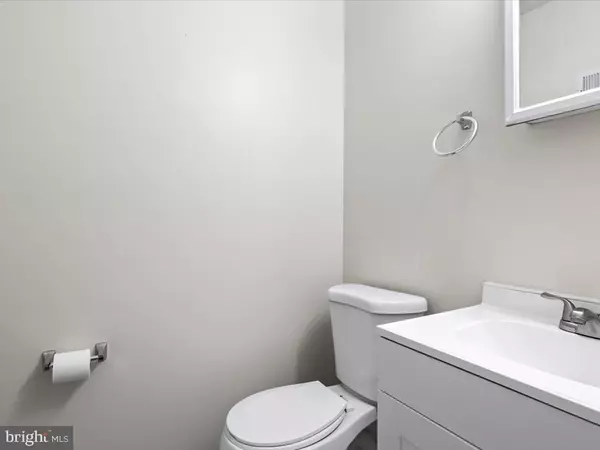 Manassas Park, VA 20111,8633 MADERA COURT