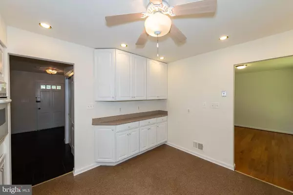 Rockville, MD 20855,16413 GRANDE VISTA DR