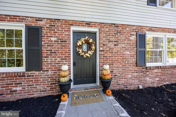 Phoenixville, PA 19460,128 FORGE HILL LN