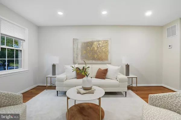 Alexandria, VA 22314,1118 COLONIAL AVE