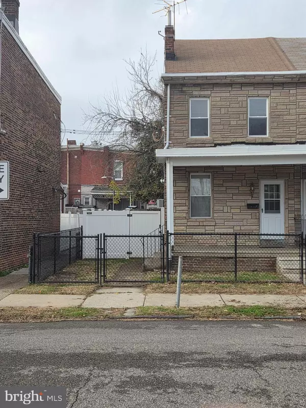 Philadelphia, PA 19135,6736 VANDIKE ST