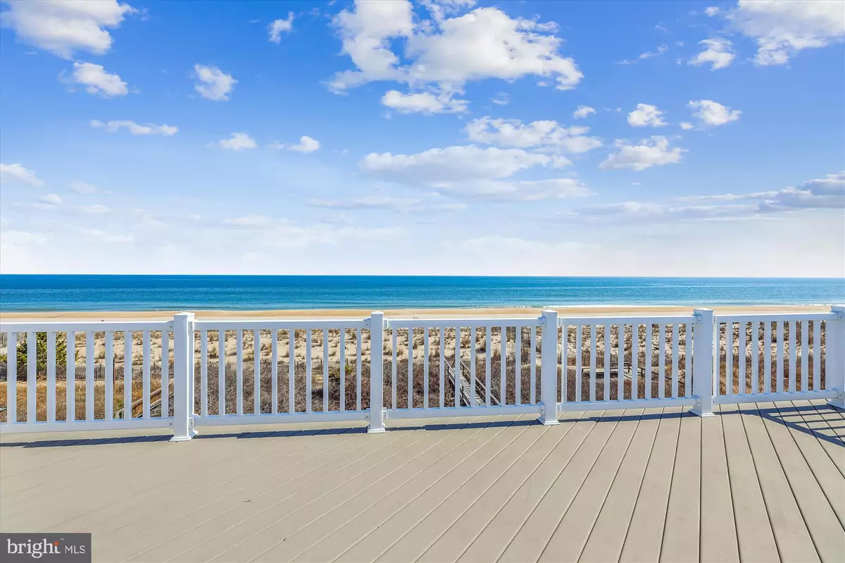 Bethany Beach, DE 19930,54 S ATLANTIC AVE