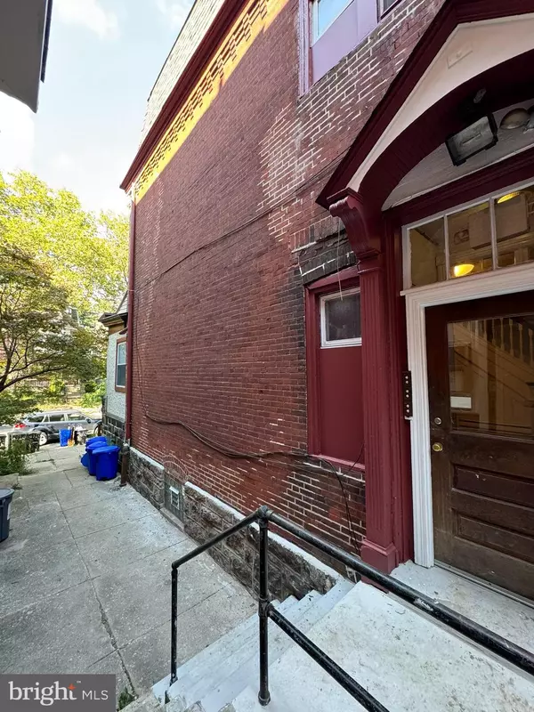 Philadelphia, PA 19143,4718 CEDAR AVE