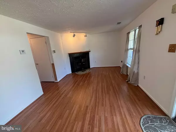 Waldorf, MD 20601,2031 TANGLEWOOD DR