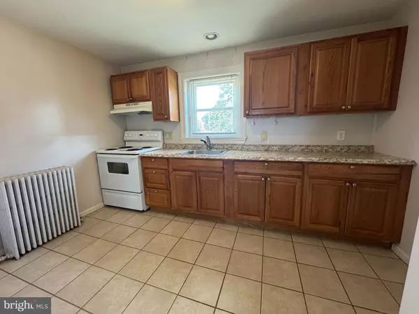 Pottstown, PA 19464,221 MONROE ST