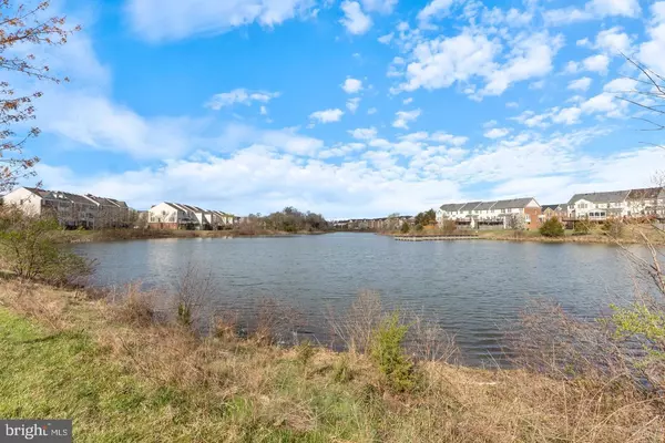 Chantilly, VA 20152,25298 SHIPLEY TER
