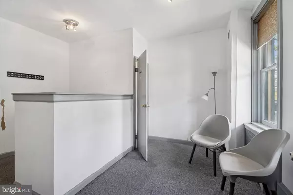 Philadelphia, PA 19128,6232 RIDGE AVE