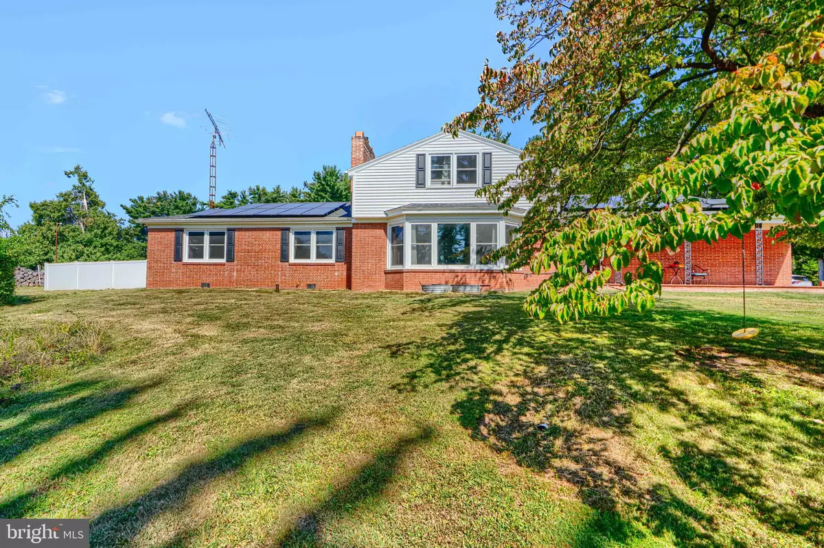 York, PA 17408,2233 LOUCKS RD