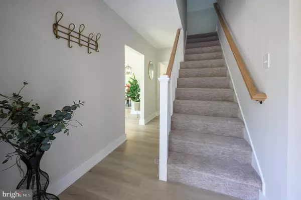 Cherry Hill, NJ 08003,1976 GREENTREE RD